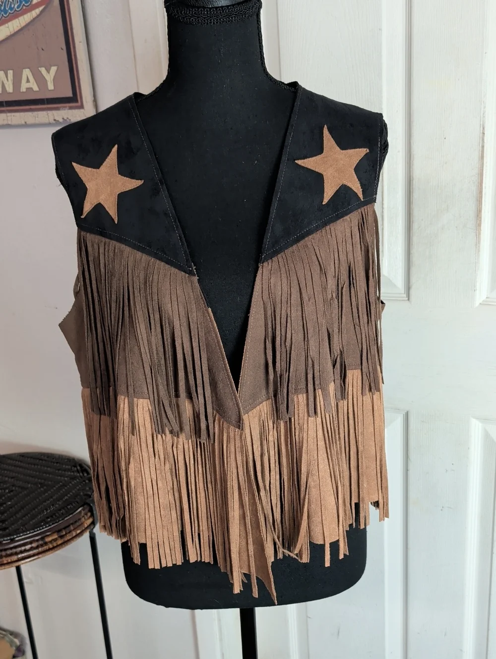 VOCAL Rodeo Star Faux Suede Fringe Vest Brown Black Star Western Medium M